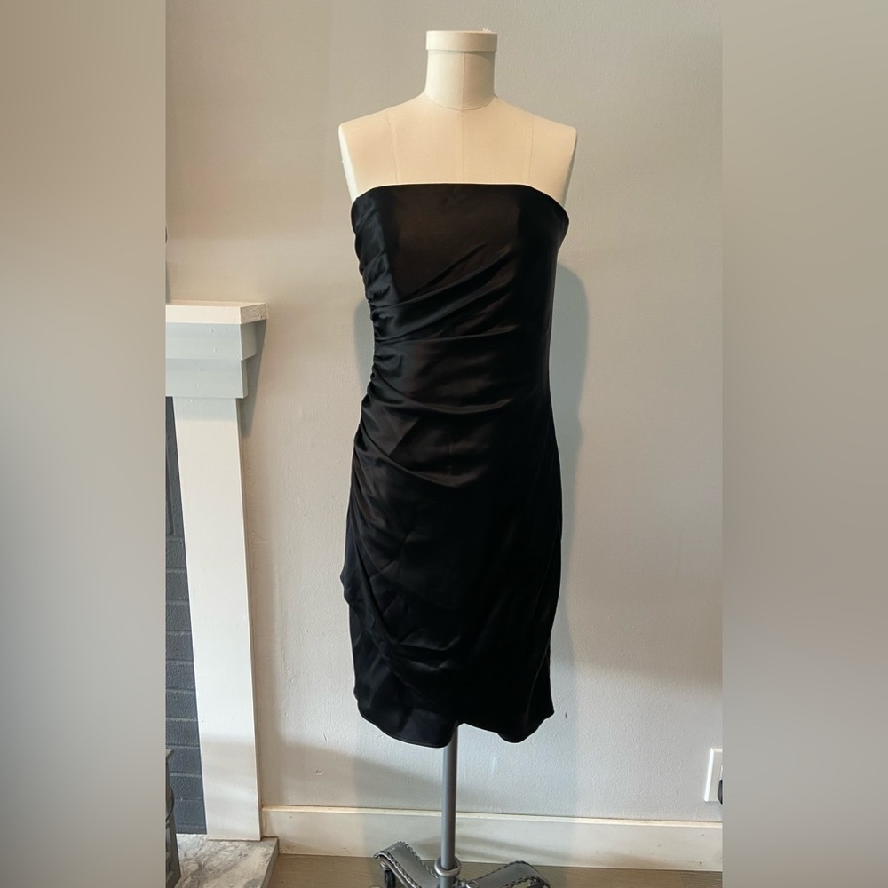 GORGEOUS designer strapless dress